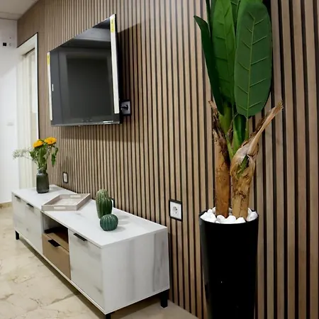 Sunrise Apartment *